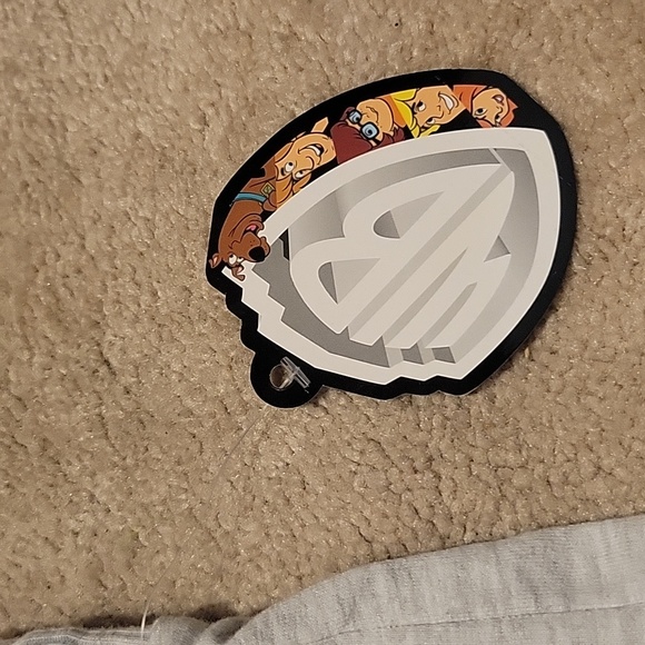 ❤️ NWT SCOOBY-DOO SHORTS SIZE LARGE - Picture 3 of 6